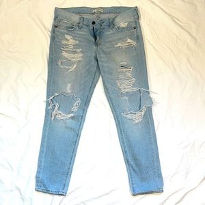 Ripped Abercrombie and Fitch Jeans Women’s Light Wash